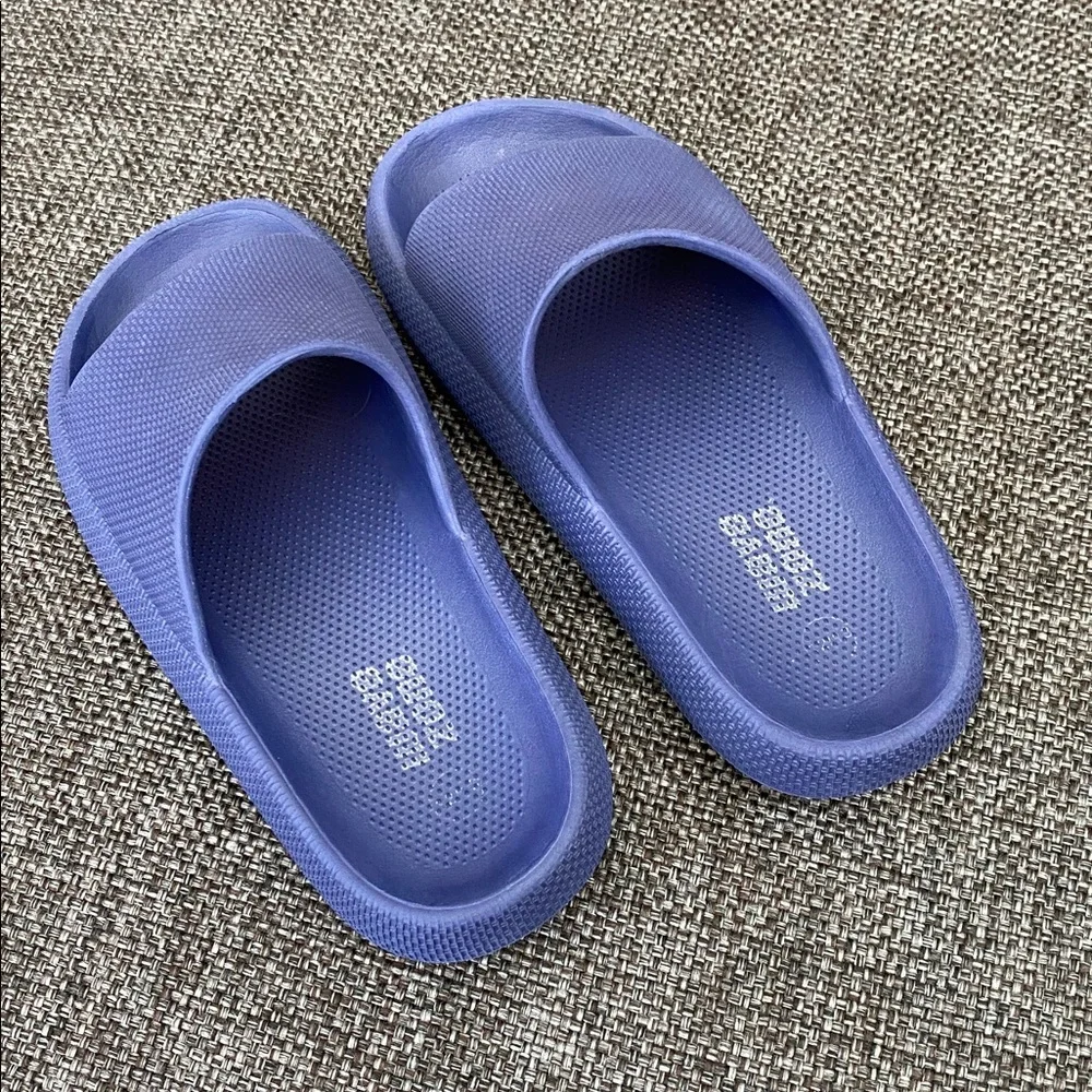 ⭐️ Kids Capelli New York Wave Zone Navy Cloud Slides Sandals, Little Kids 12